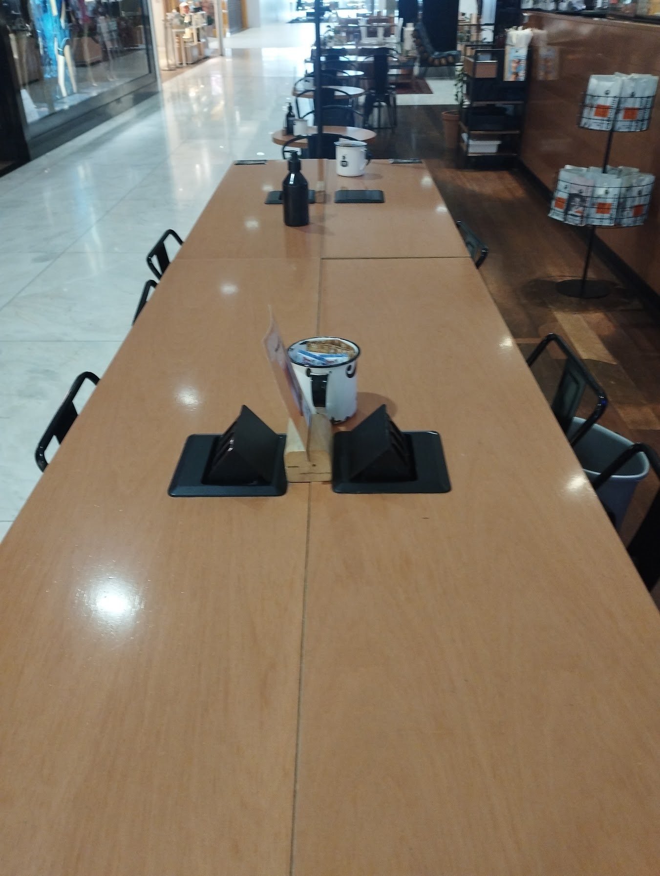 Ambiente comercial atendido pela Neris